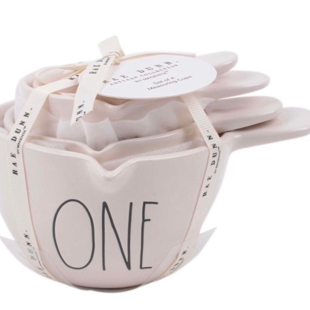 Rae Dunn measuring cup set